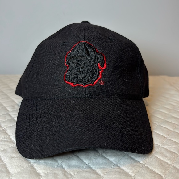 NCAA Other - Georgia Bulldogs Black NCAA Ball Cap Hat